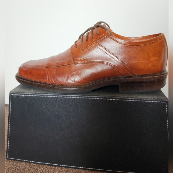 9 1/2 Mens Johnston & Murphy Brown Loafers - Picture 2 of 5